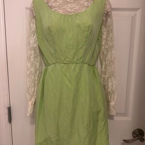 Vintage 1960’s Elegant Green Lace Sleeve Dress